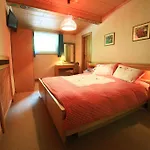 Alpenhotel La Montanara ホテル