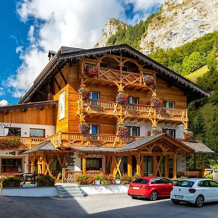 Alpenhotel La Montanara Hotel