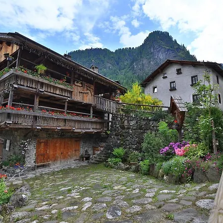 Hotel Alpenhotel La Montanara