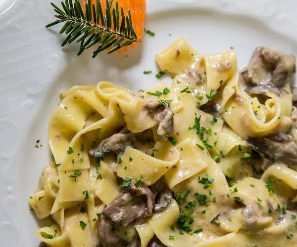 Alpenhotel La Montanara ホテル 3*