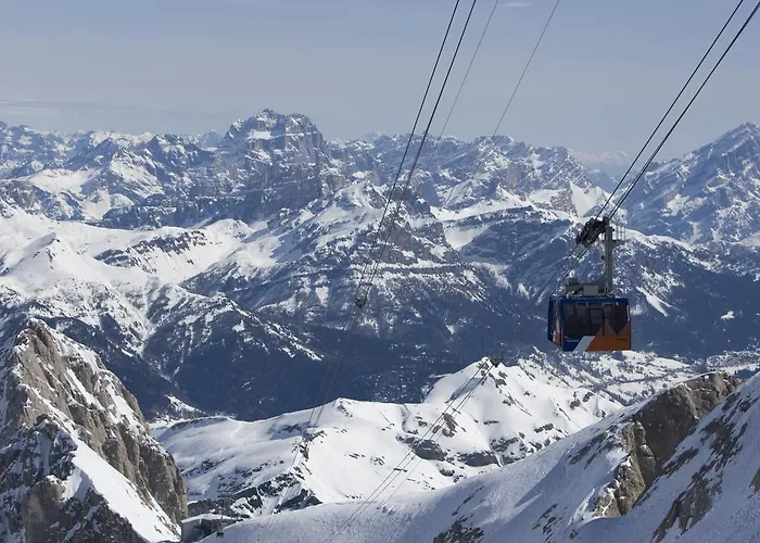 Alpenhotel La Montanara 3* ロッカ・ピエートレ